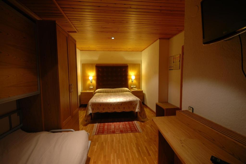 Hotel Els Puis Esterri d'Àneu Rom bilde