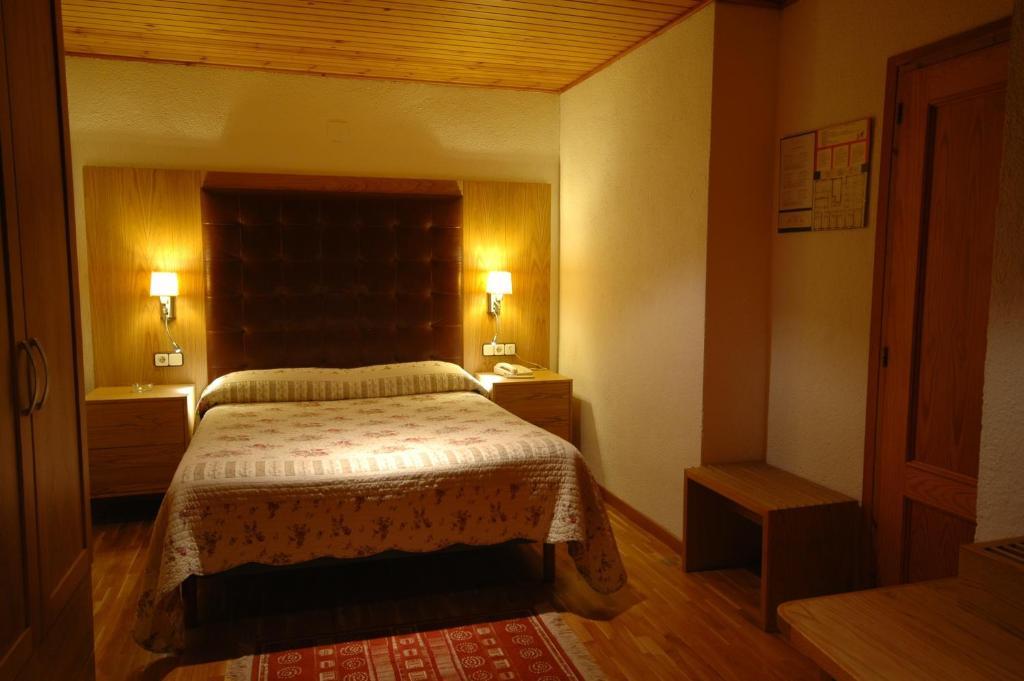 Hotel Els Puis Esterri d'Àneu Rom bilde