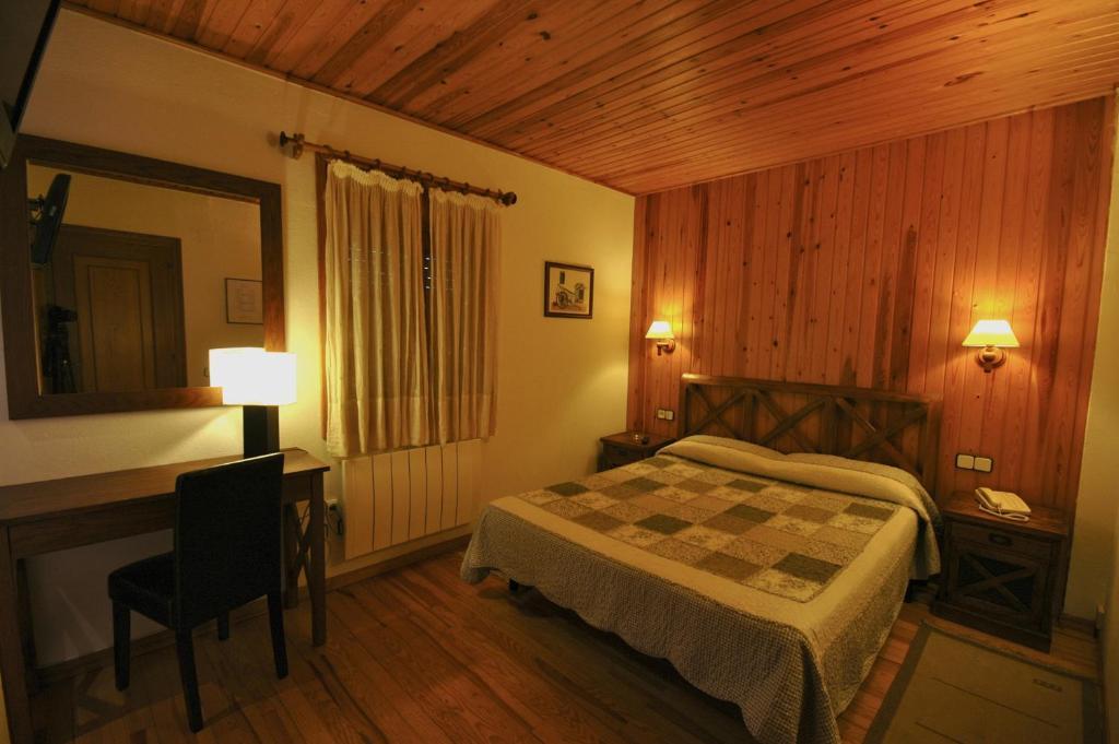 Hotel Els Puis Esterri d'Àneu Rom bilde