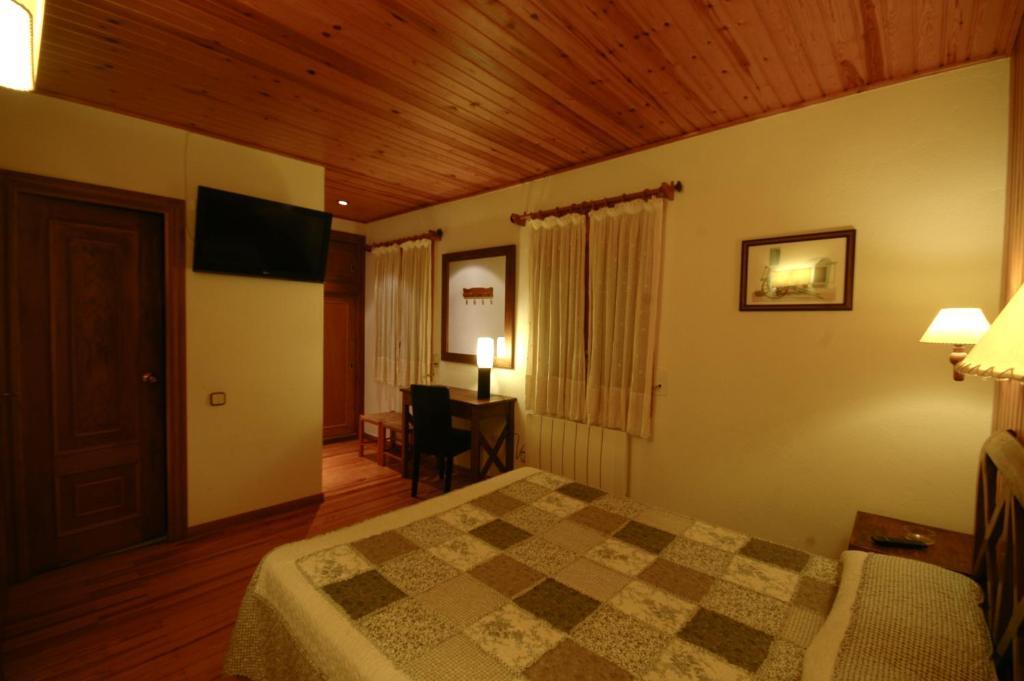Hotel Els Puis Esterri d'Àneu Rom bilde